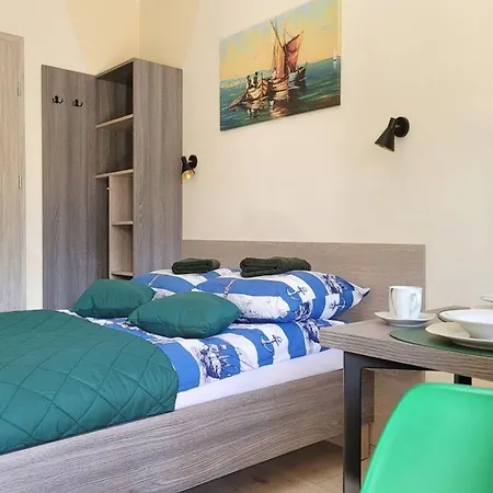 ゲストハウス I Genaker 3*